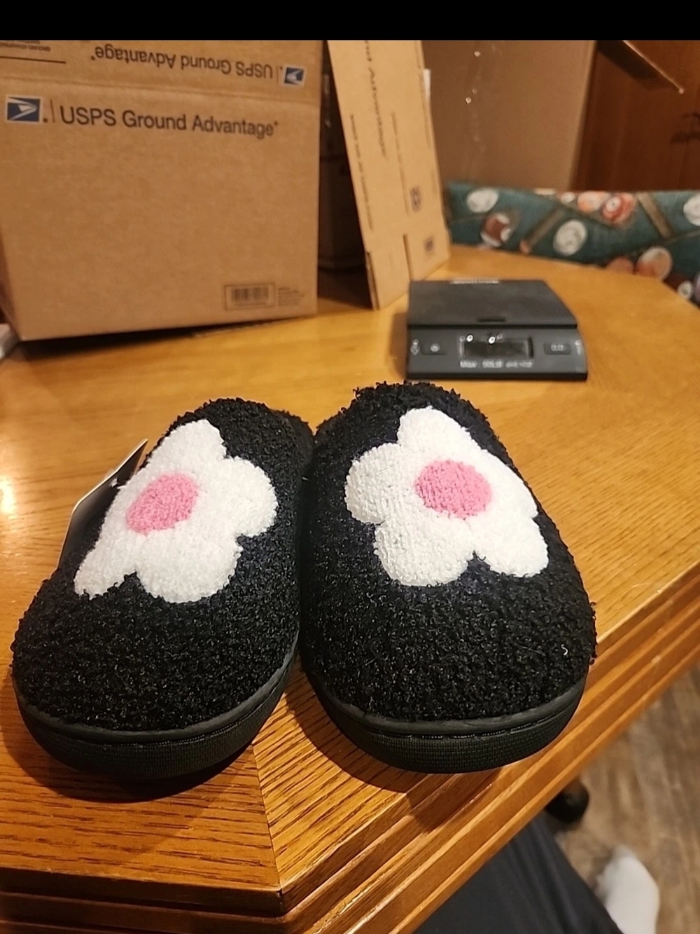 Black With Flower Design Women's Slippers NEW Slip On Adult 7/8